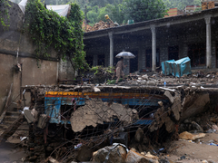 
      
      Pakistan’s major cities exposed as least climate-resilient, raise
      
      