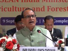 
      
      Shivraj Chouhan holds talks with Malaysia, Myanmar ministers
      
      