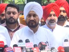 
      
      Punjab Congress delegation meets Governor over labourer's suicide
      
      