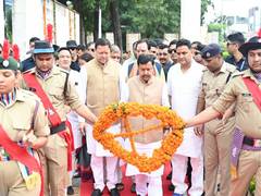 
      
      Uttarakhand CM, BJP National President pay tribute to bravehearts
      
      