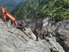 
      
      Nepal flood death toll reaches 1,385
      
      