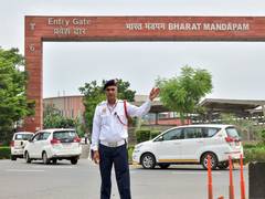 
      
      Delhi traffic alert: Major diversions on Sept 12 for BRICS Summit
      
      