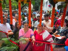 Jharkhand Minister inaugurates 'Palash Didi Cafe' in Ranchi