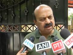 
      
      Bommai says no need for CM to politicise ED raid on Jarkiholi
      
      