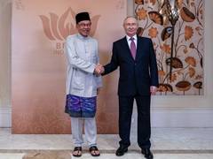 
      
      Malaysian PM Anwar Ibrahim meets Russian President Putin
      
      