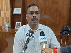 
      
      Odisha Vigilance intercepts Rs 5 lakh bribe cash
      
      