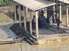 
      
      Rising Ganga water in Raebareli submerges cremation ground
      
      