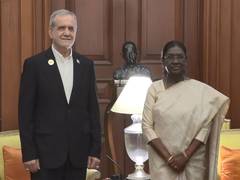 
      
      President Droupadi Murmu meets Masoud Pezeshkian
      
      