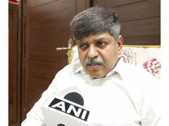 
      
      Sundaram on alleged allotment of 7,000 bighas to UIIDB
      
      