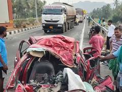
      
      Tamil Nadu: Container lorry hits car on Salem-Bengaluru Highway;
      
      