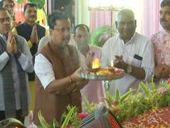 
      
      BJP chief Nitin Nabin performs aarti on Ganesh Chaturthi, prays f
      
      