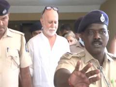 
      
      Tarun Tejpal surrenders before Mapusa court in 2013 rape case
      
      
