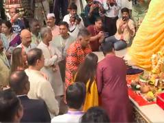 
      
      Pranav Adani on Chinchpoklicha Chintamani
      
      