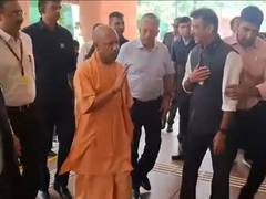 
      
      Yogi Adityanath, Pushkar Dhami, Sukhvinder Sukhu arrive to...
      
      