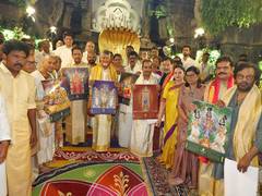 
      
      Chandrababu Naidu offers silk robes to Lord Venkateswara...
      
      