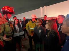 
      
      US: News helicopter crashes in Los Angeles, killing 3
      
      