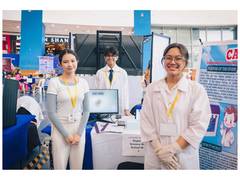
      
      Student Robotics Teams Pitch to Industry Experts 
      
      