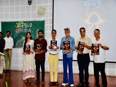 
      
      Sanjay Mishra revisits school days at BHU  
      
      