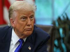 White House Bars CNN from Air Force One Pool for Trump Trip