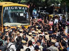 Rahul Gandhi Attacks Amit Shah Over Jantar Mantar Police Conduct