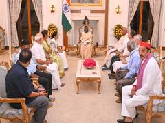 INDIA Bloc Meets President, Demands CEC Resignation