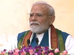 Modi Vows Top 3 Economy, Olympics, Indian on Moon by 2047
