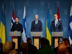Early warning system for Russian missile attacks restored, says Zelenskyy after call with Rubio