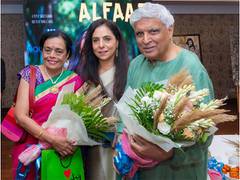 
      
      Javed Akhtar graces Sangeeta Babani's Alfaaz screening
      
      