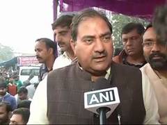 
      
      INLD MLA Abhay Singh Chautala corners Haryana govt over canal...
      
      