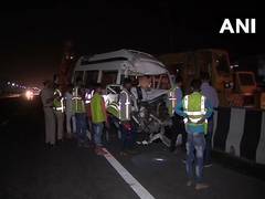 
      
      Delhi: 3 killed as speeding tempo rams into water tanker
      
      