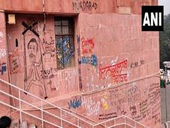 
      
      Posters, slogans against varsity at JNU admin block; JNUSU...
      
      