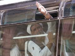 
      
      Pakistan releases 42 Afghans from its different jails
      
      
