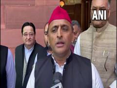 
      
      UP needs 'yogya sarkar not Yogi sarkar', says Akhilesh Yadav
      
      