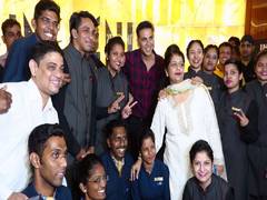 
      
      Akshay Kumar hosts screening of 'Mission Mangal' for school...
      
      