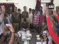 
      
      Police bust inter-state gang in Aligarh, 9 held
      
      