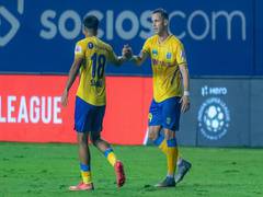 
      
      ISL: Kerala end Hyderabad's unbeaten run to move top of table
      
      