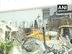 
      
      AP: Demolition of 'Praja Vedika' building underway
      
      