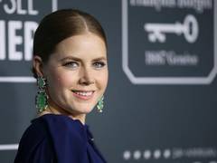 
      
      Netflix in talks for Amy Adams' 'The Woman in the Window'...
      
      
