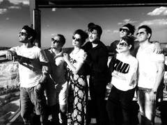 
      
      Anil Kapoor recalls 'memories with best people' as 'Dil...
      
      
