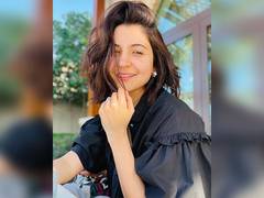 
      
      Anushka Sharma shares sunkissed selfie from  'Chakda Xpress' sets
      
      