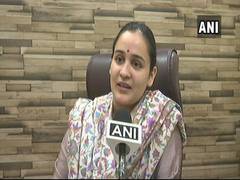 
      
      2022 UP polls: Yadav family reunites as Aparna Yadav seeks...
      
      