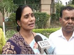 
      
      Nirbhaya's mother thanks President for rejecting convict's...
      
      