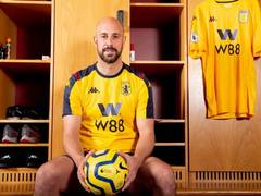 
      
      Pepe Reina willing to give everything for Aston Villa
      
      