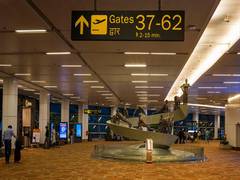 
      
      Global airport traffic rebounds but full recovery years away:...
      
      