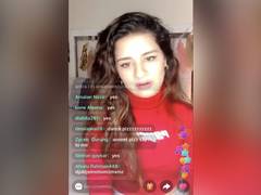 
      
      Popular actor Avneet Kaur celebrates Baisakhi on Kwai Live
      
      
