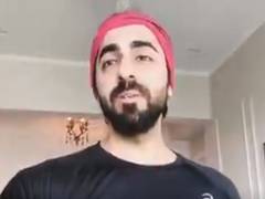 
      
      Actor Ayushmann Khurrana praises frontline coronavirus warriors
      
      