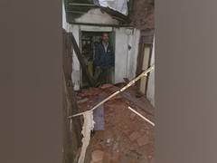 
      
      Two houses collapse in Hubli due to heavy rainfall
      
      