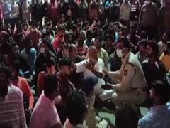 
      
      27 held for attacking Sangolli Rayanna statue in Karnataka's...
      
      