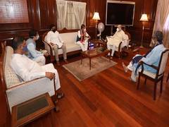 
      
      BJP delegation meets Amit Shah, demands CBI inquiry into...
      
      