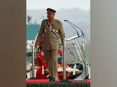 
      
      US diplomat meets Pak Army chief, discusses security...
      
      